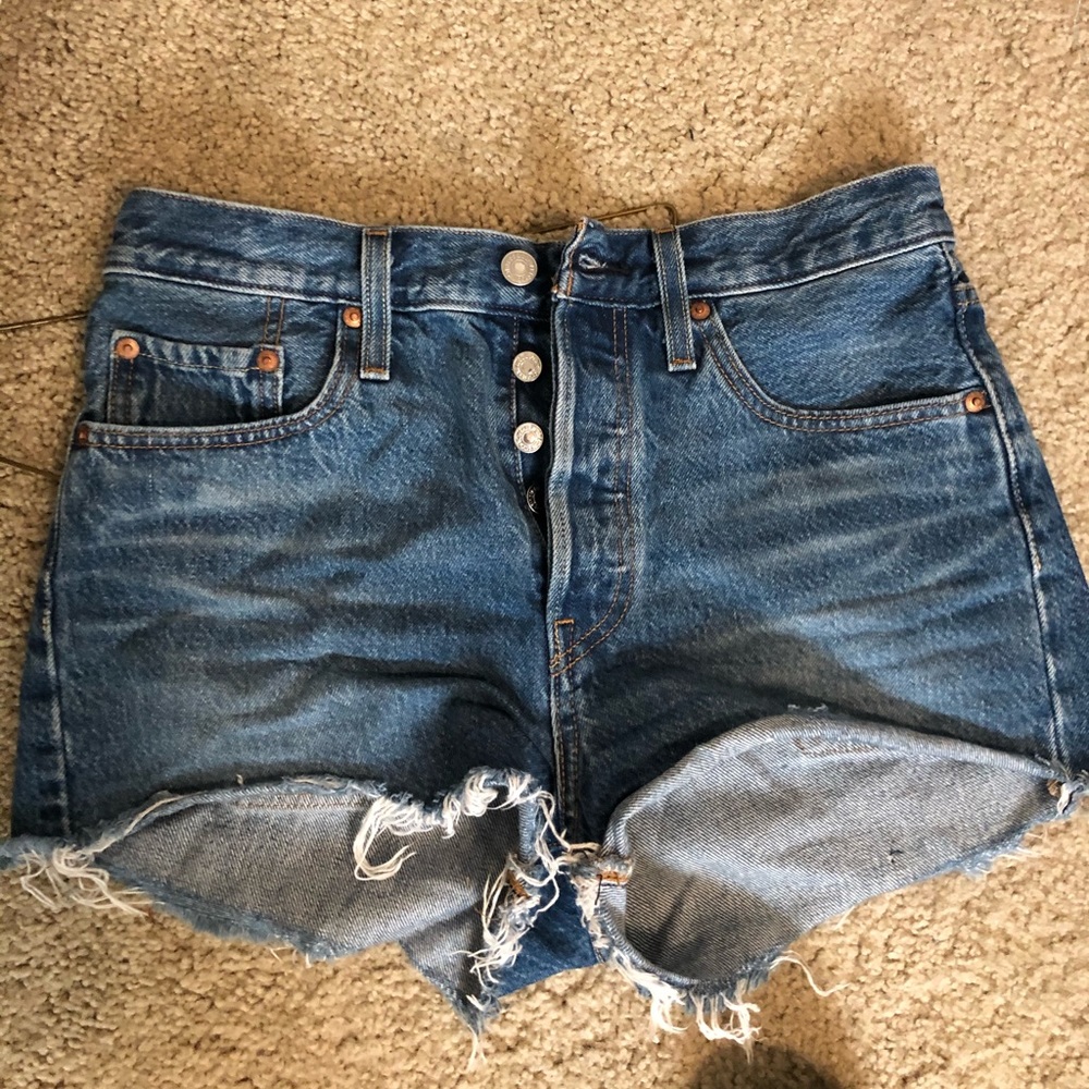 Levi Denim Shorts! Size 27!